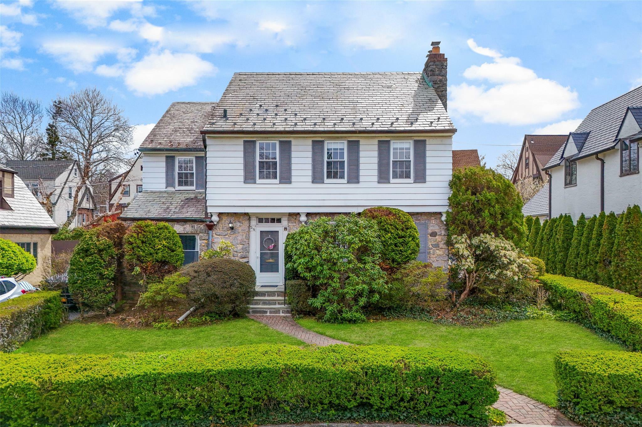 Property Photo: 216 Devoe Avenue NY 10705