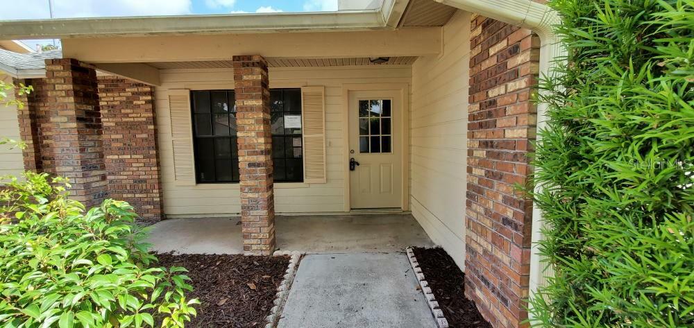 Property Photo: 10025 Chesham Drive FL 32817