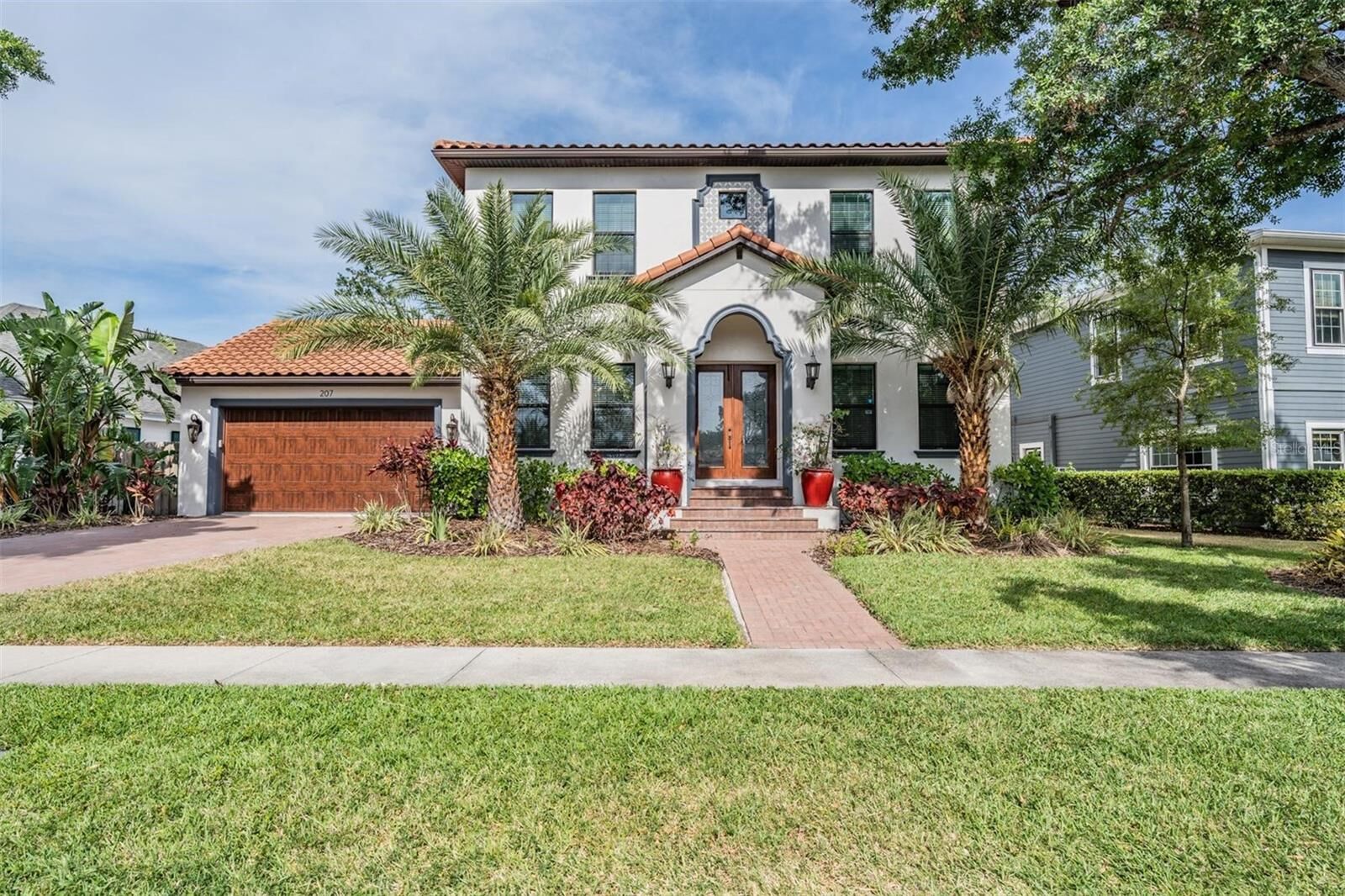 Property Photo: 207 Chippewa Avenue FL 33606