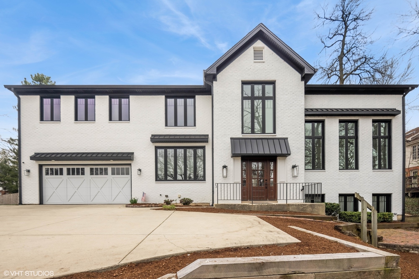 Property Photo:  16 W Birchwood Avenue  IL 60521 