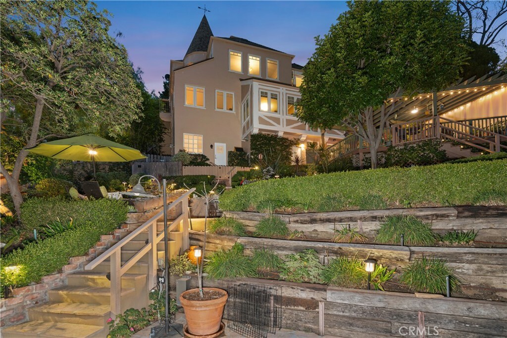 14559 Round Valley Drive  Sherman Oaks CA 91403 photo