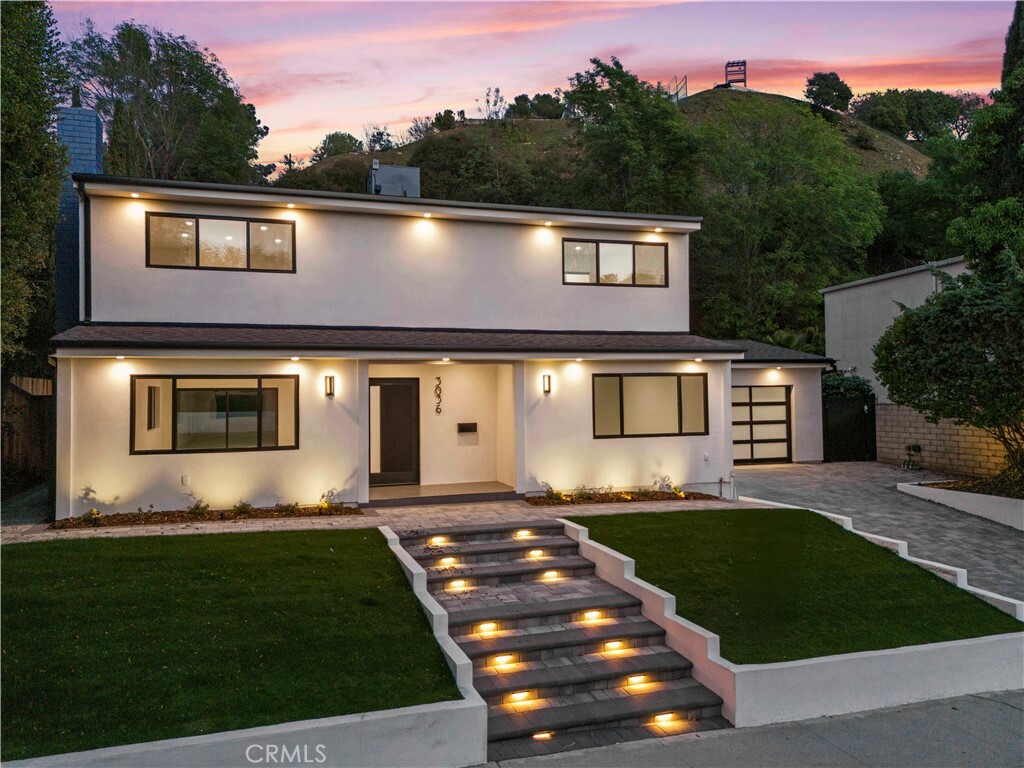 Property Photo: 3036 Dona Susana Drive CA 91604