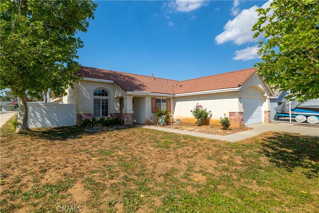 Property Photo: 25714 Sunnyvale Court CA 92584