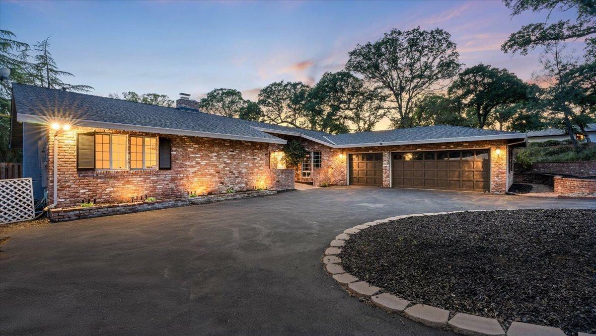 Property Photo: 2190 Peggy Lane CA 95762