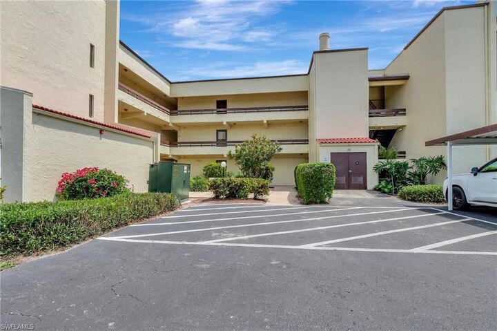 Property Photo:  3625 Boca Ciega Dr 112  FL 34112 