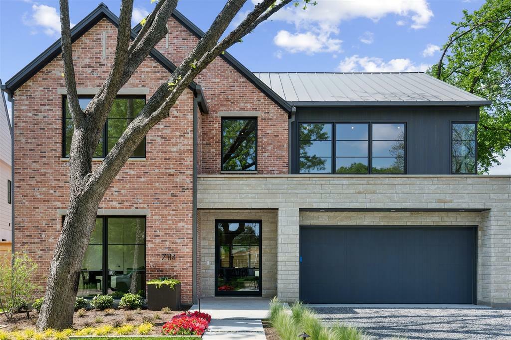 Property Photo: 7114 Pasadena Avenue TX 75214