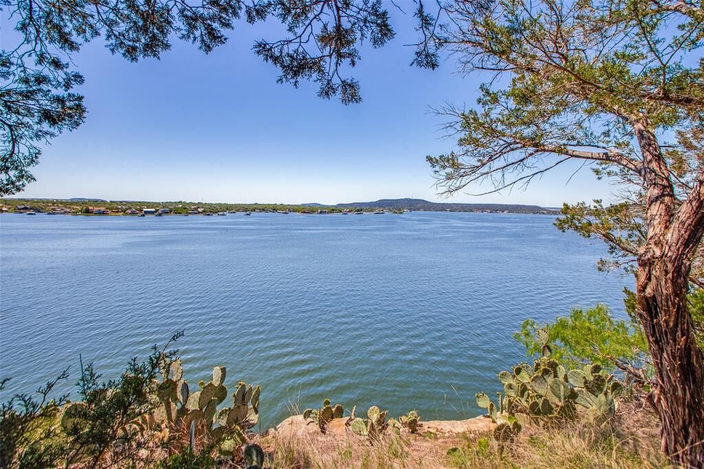 Property Photo:  1120 Sunset Circle  TX 76449 