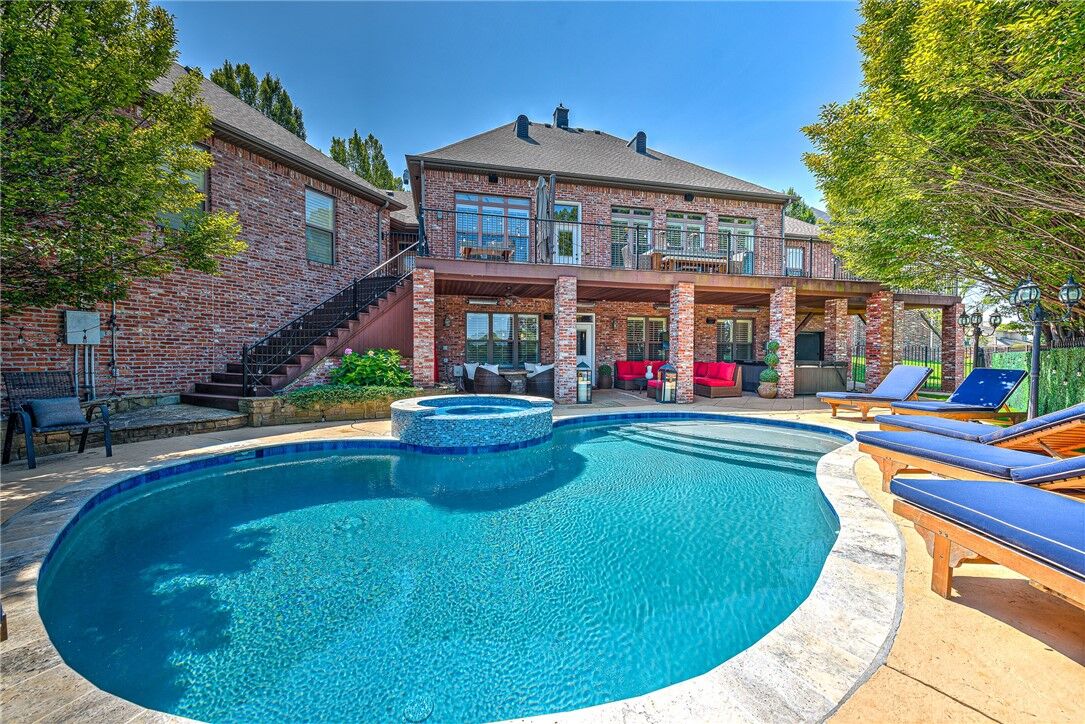 Property Photo: 5309 S Promontory Court AR 72758