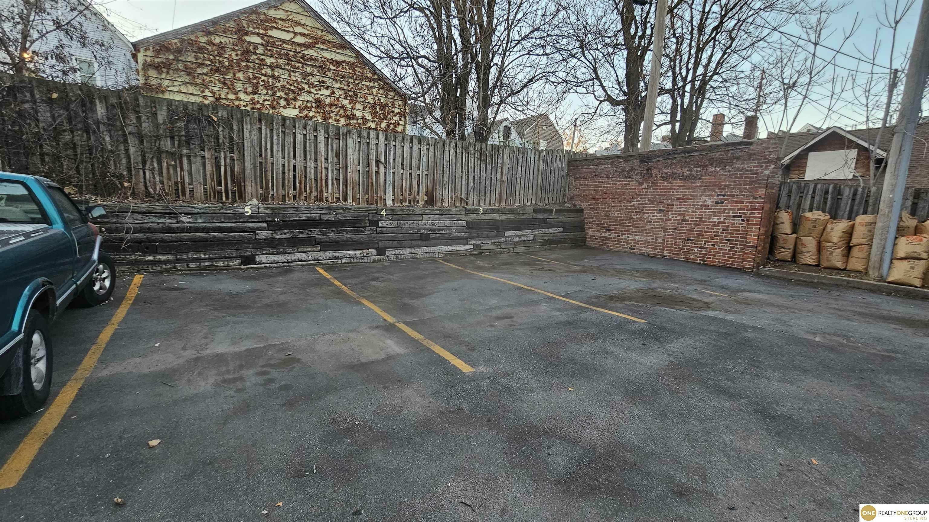 Property Photo: 1120 Park Avenue NE 68105