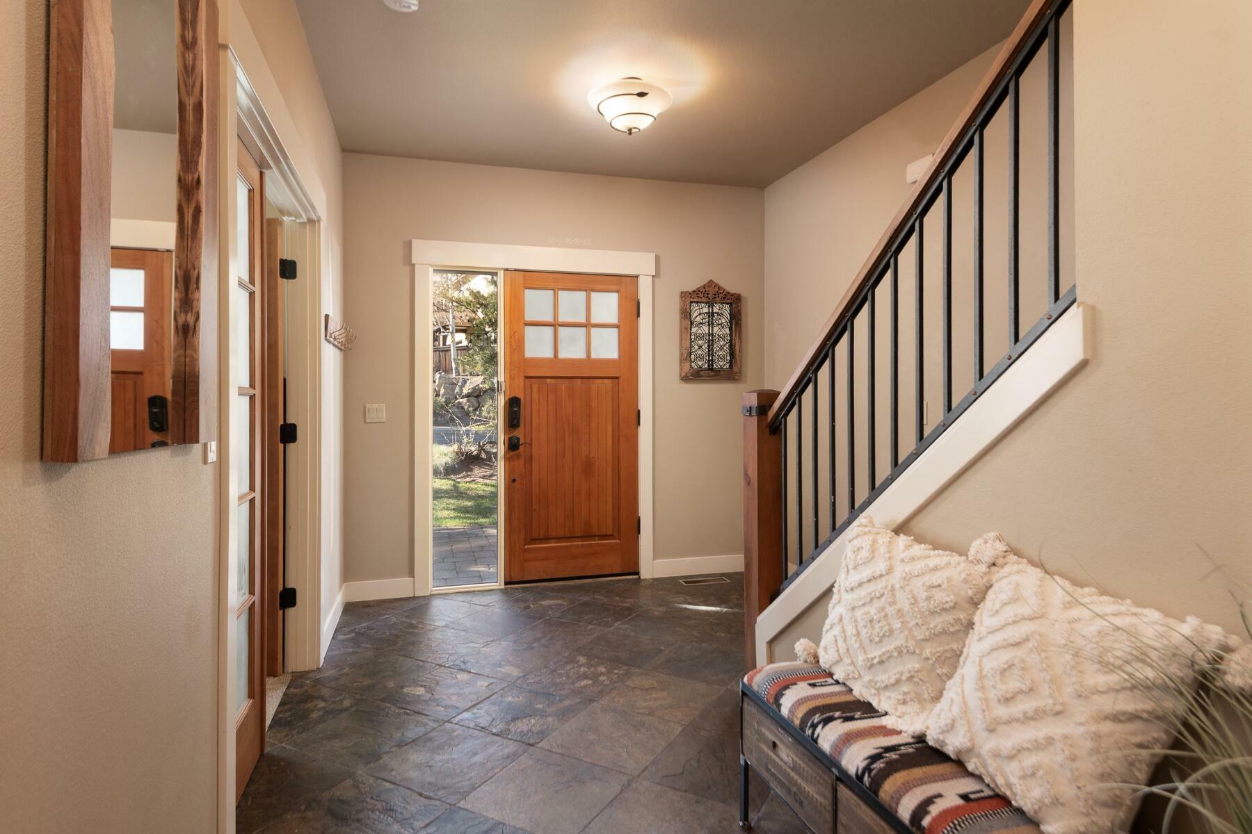 Property Photo: 61426 Linton Loop OR 97702