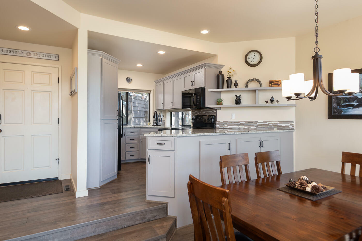 Property Photo: 19717 Mount Bachelor Drive Unit 511 OR 97702