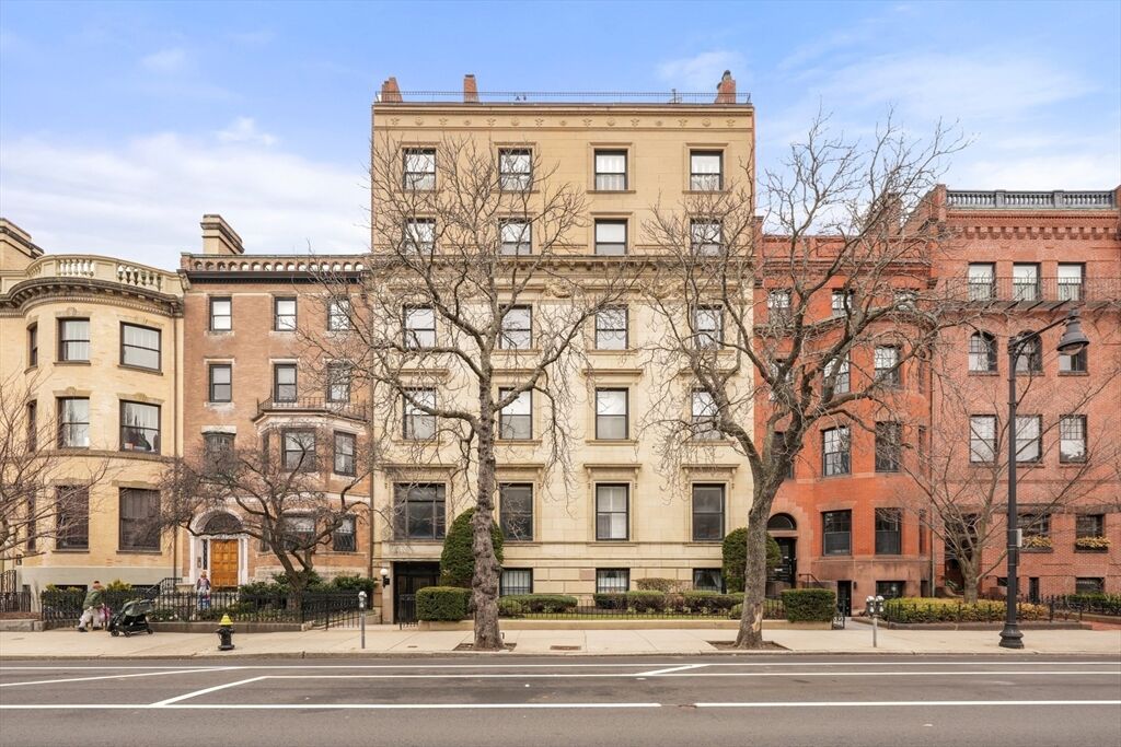 Property Photo: 412 Beacon St 6 MA 02115