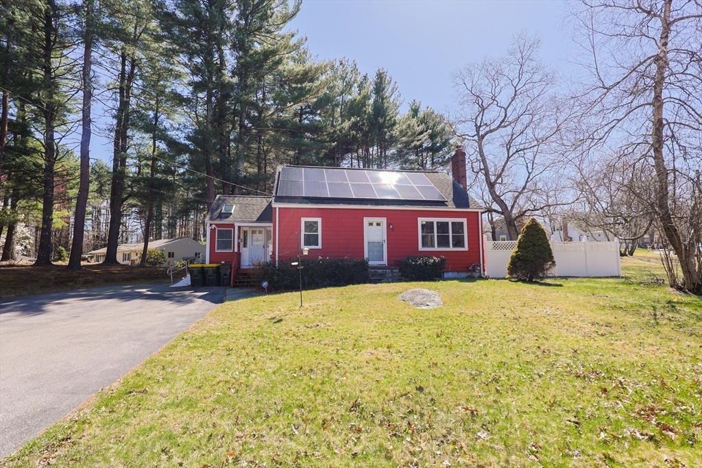 2 Rose Ave  Bellingham MA 02019 photo