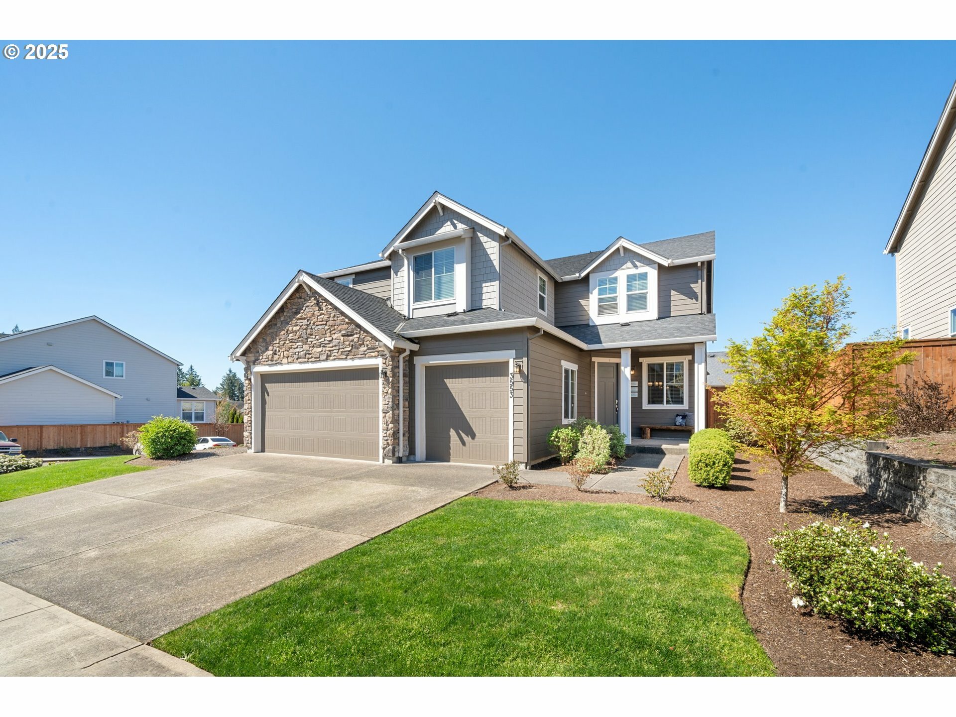 Property Photo: 3553 NE Kingbird St WA 98607