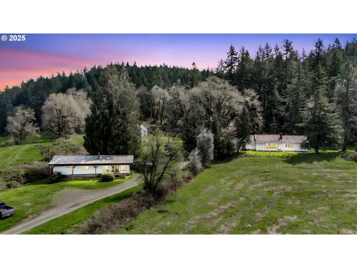26900 Crow Rd  Eugene OR 97402 photo