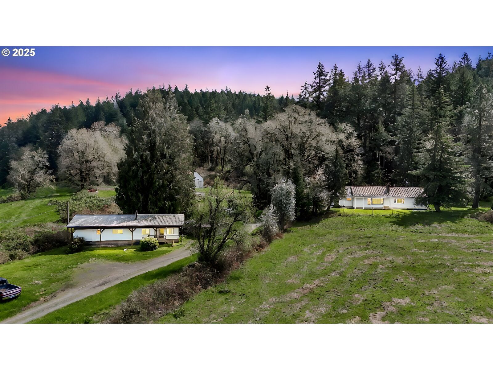 Property Photo: 26900 Crow Rd OR 97402