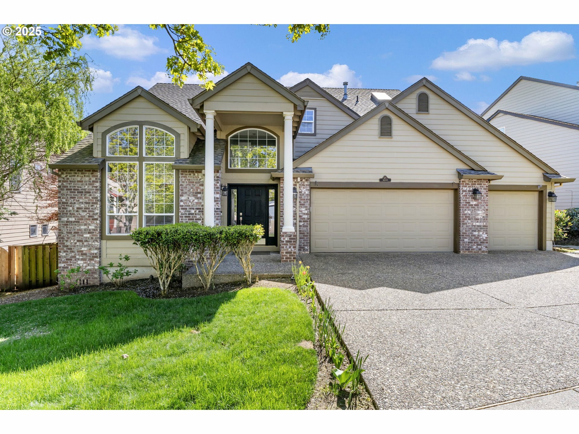 Property Photo: 16100 SW Goshawk St OR 97007