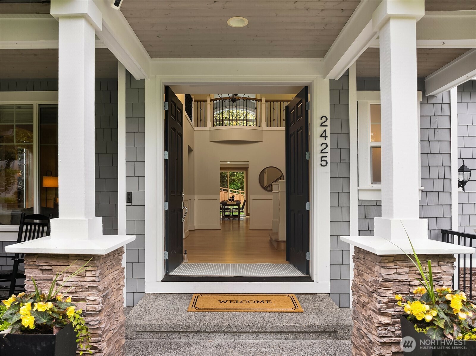 Property Photo: 2425 NE Daphne Street WA 98029