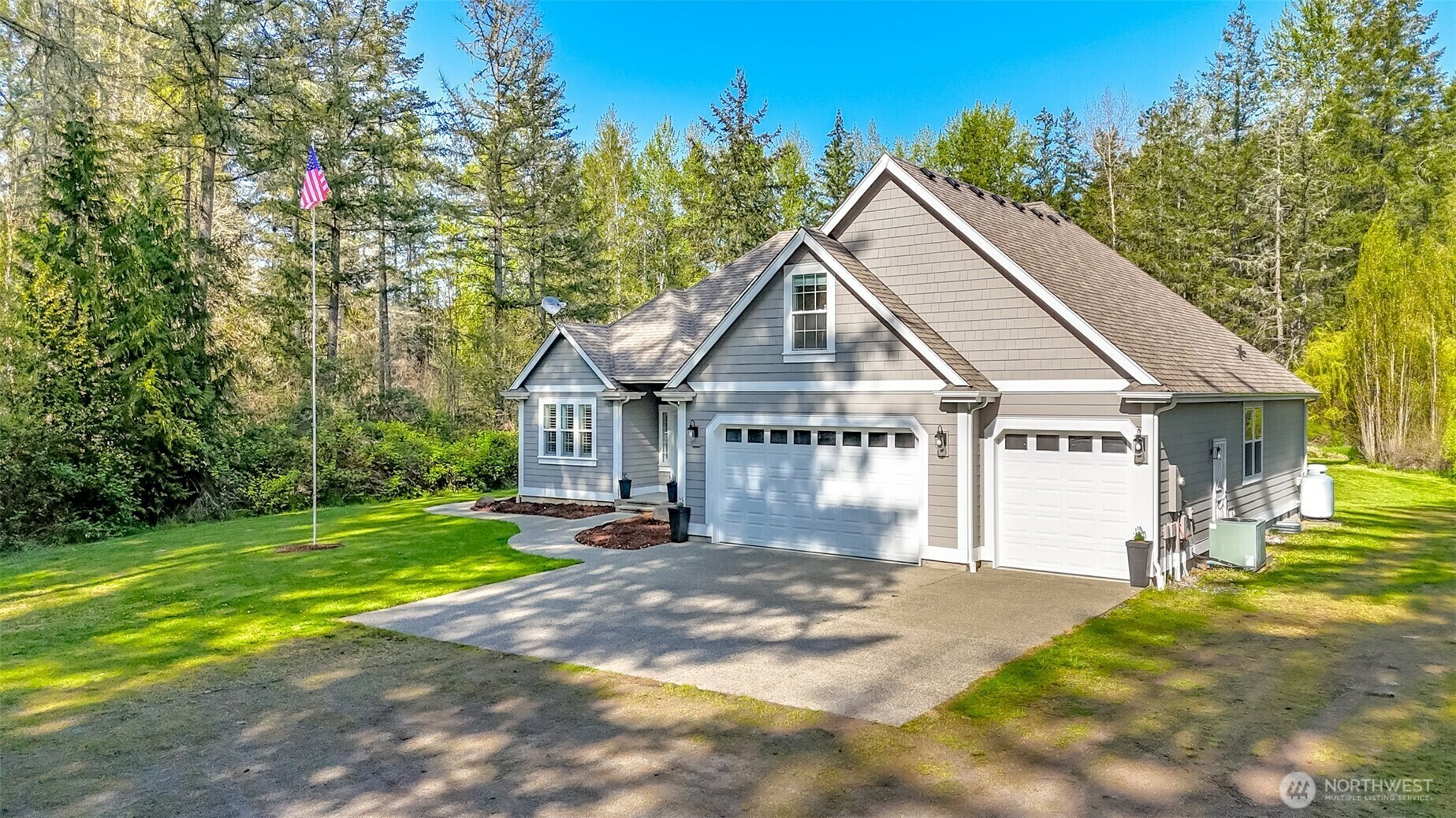 Property Photo: 3810 Christensen Muck Road E WA 98328