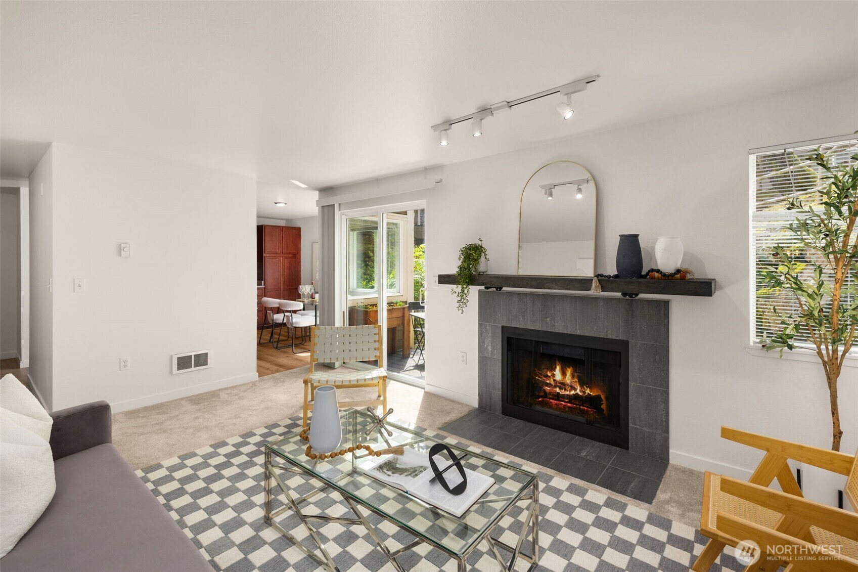 Property Photo:  700  Front Street S E101  WA 98027 