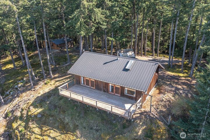Property Photo: 3647 Buck Mountain Road WA 98245
