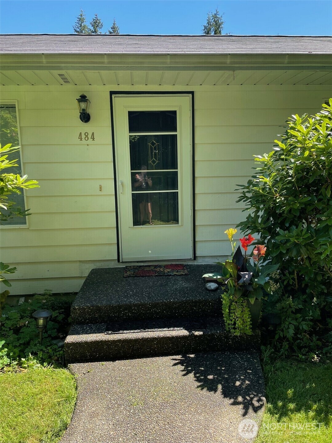 Property Photo: 484 E Alder Drive WA 98284