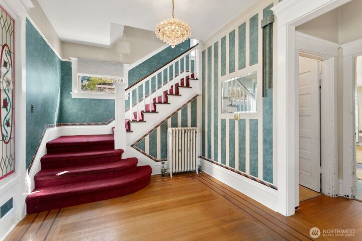 Property Photo: 2647 Walnut Ave SW WA 98116