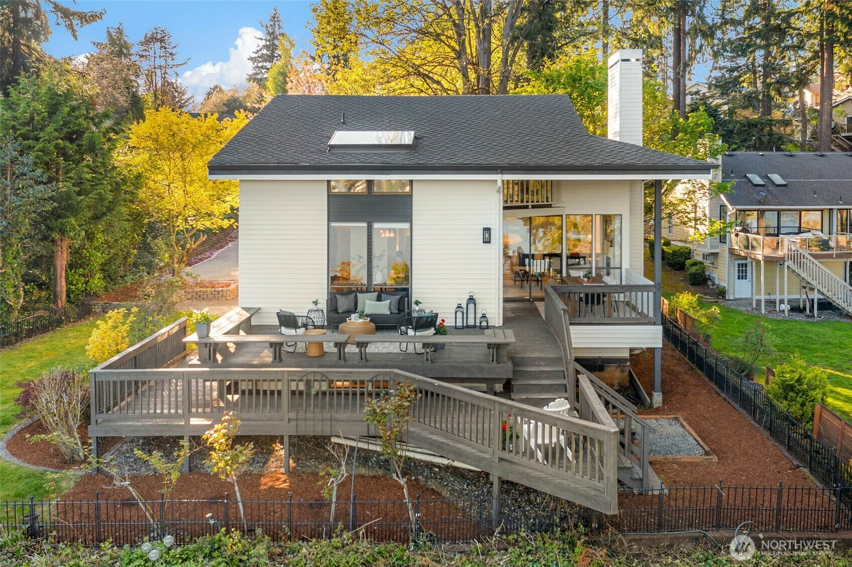 Property Photo: 11324 83rd Place NE WA 98034