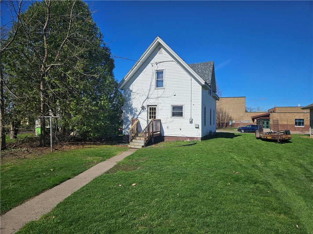 Property Photo: 117 S 5th Street WI 54732