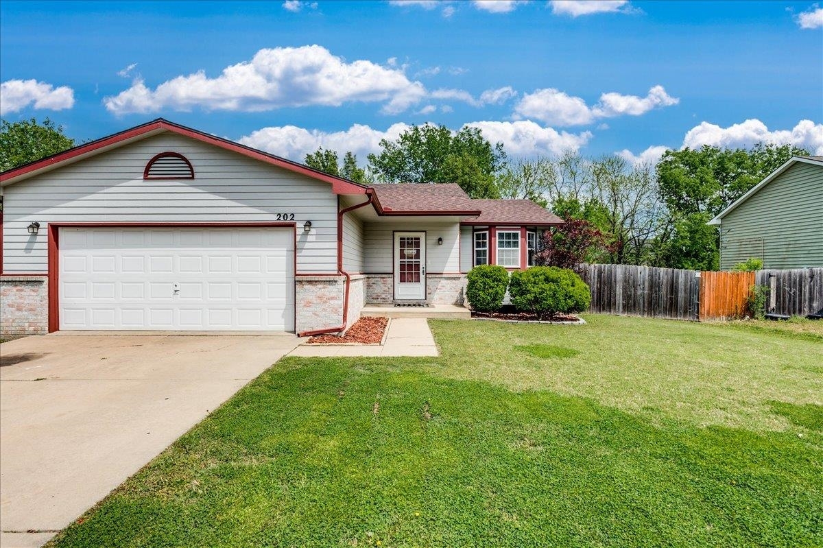 Property Photo:  202 Sunflower St  KS 67133 