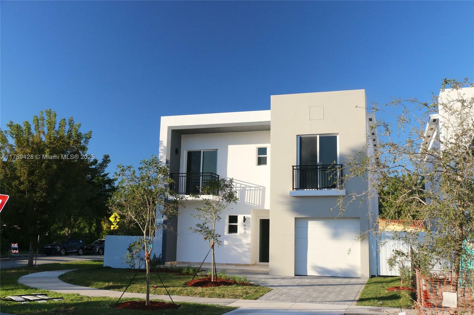900 SW 24th Rd  Miami FL 33129 photo