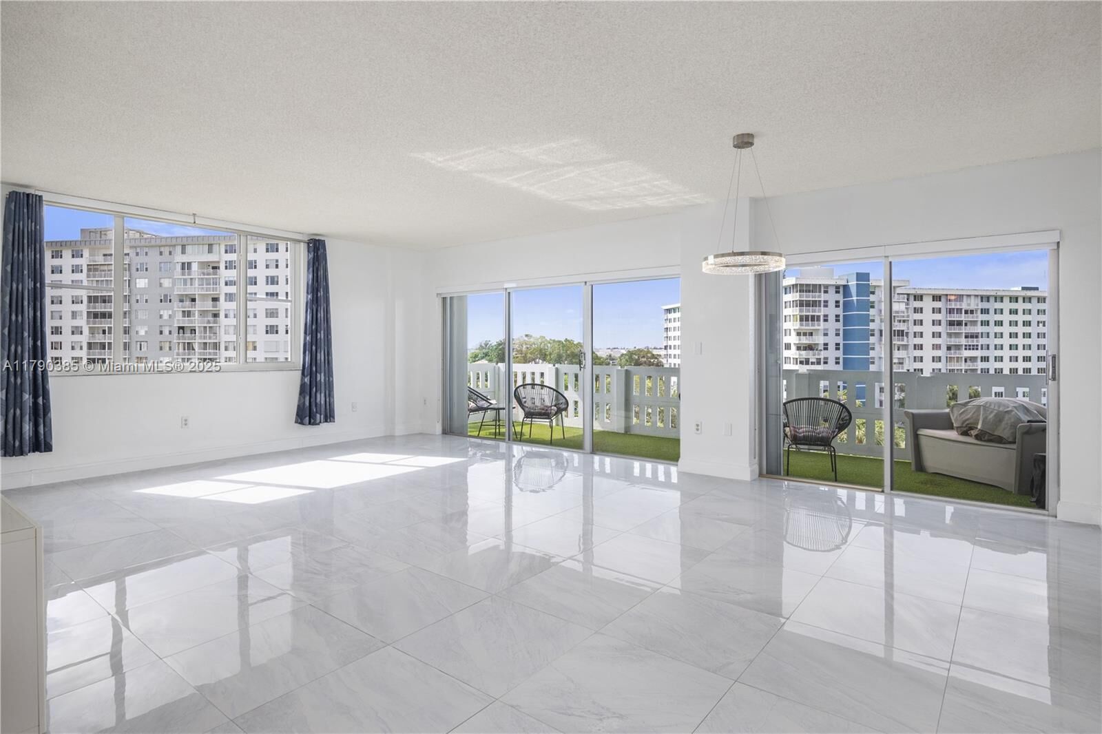 Property Photo:  4001 Hillcrest Dr 601  FL 33021 