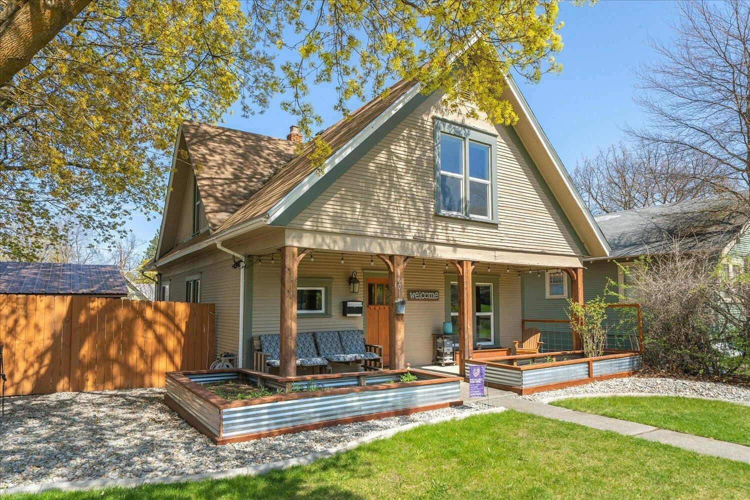 Property Photo: 1601 E 14th Ave WA 99202