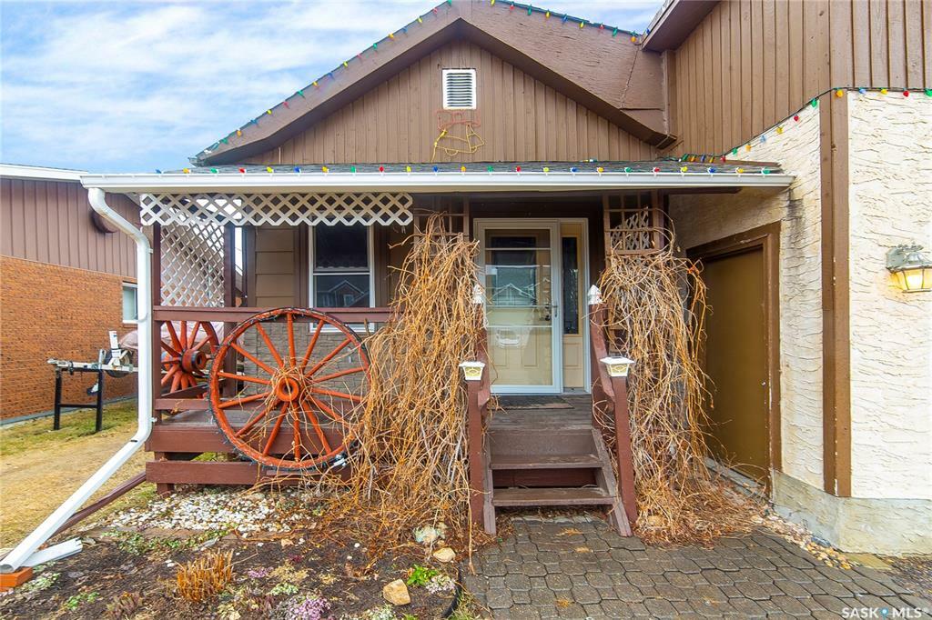 Property Photo: 204 5th Avenue SK S0K 0A0