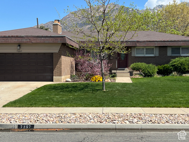 7257 S Promenade Dr  Cottonwood Heights UT 84121 photo