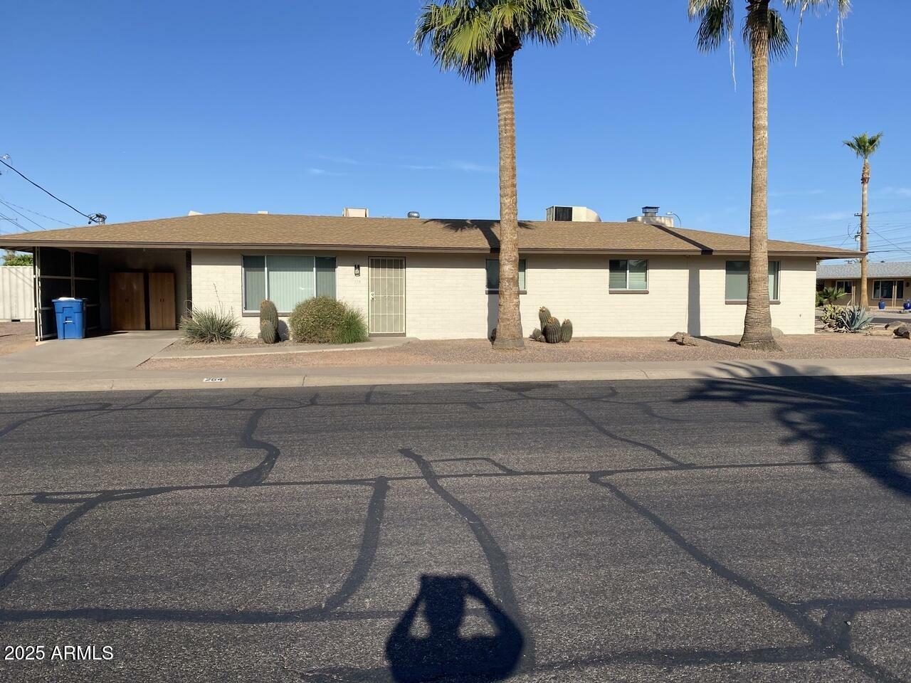 Property Photo: 264 N 54th Street AZ 85205