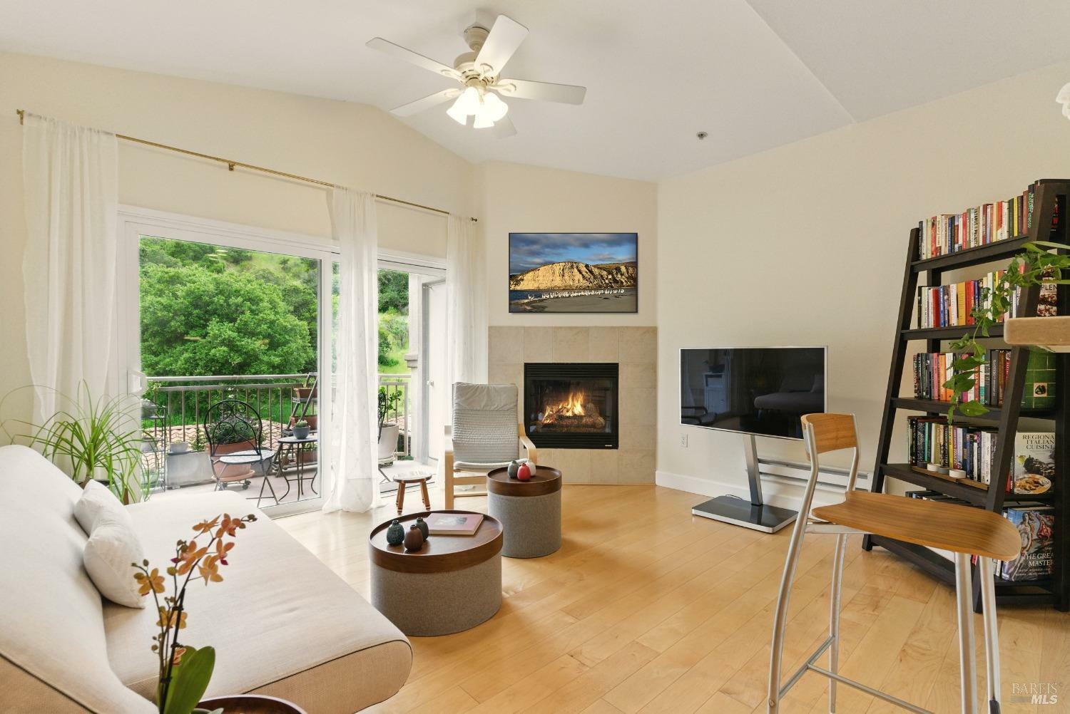 Property Photo: 401 North Avenue 310 CA 94903