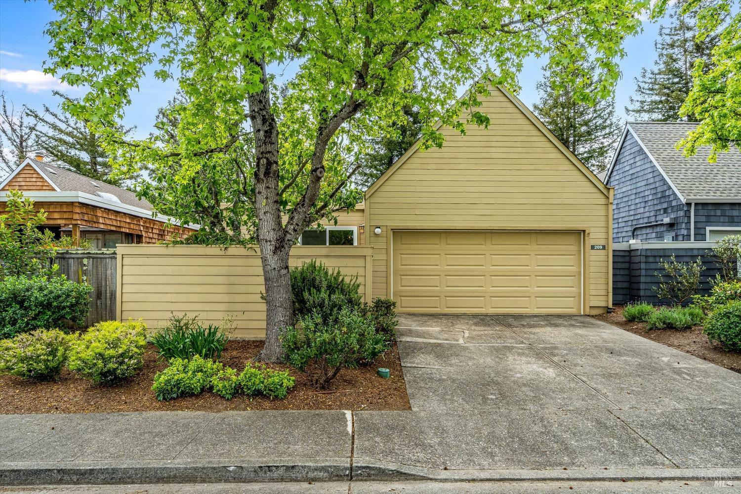 209 Avenida Barbera Drive  Sonoma CA 95476 photo