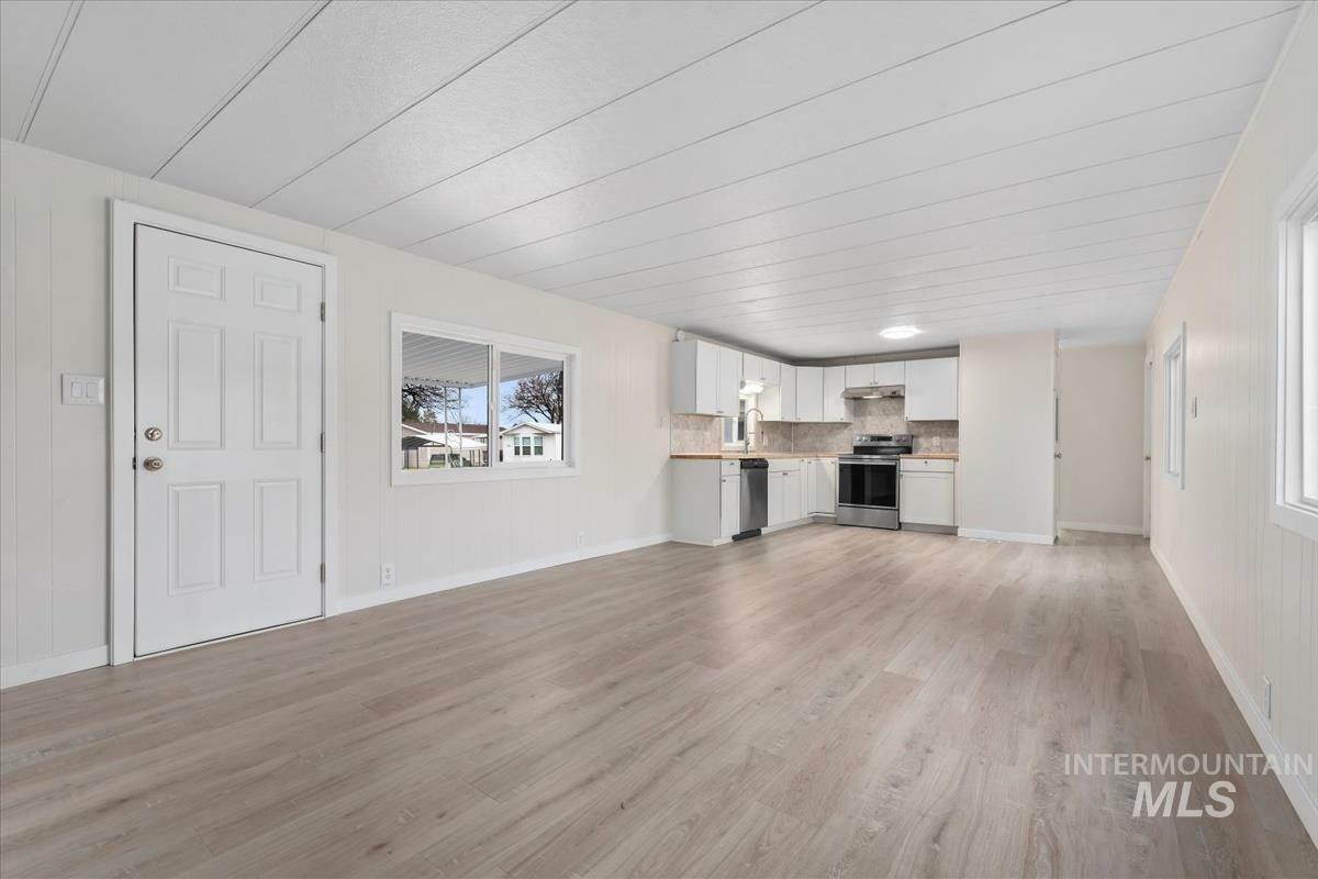 Property Photo: 700 E Fairview Ave 31 ID 83642
