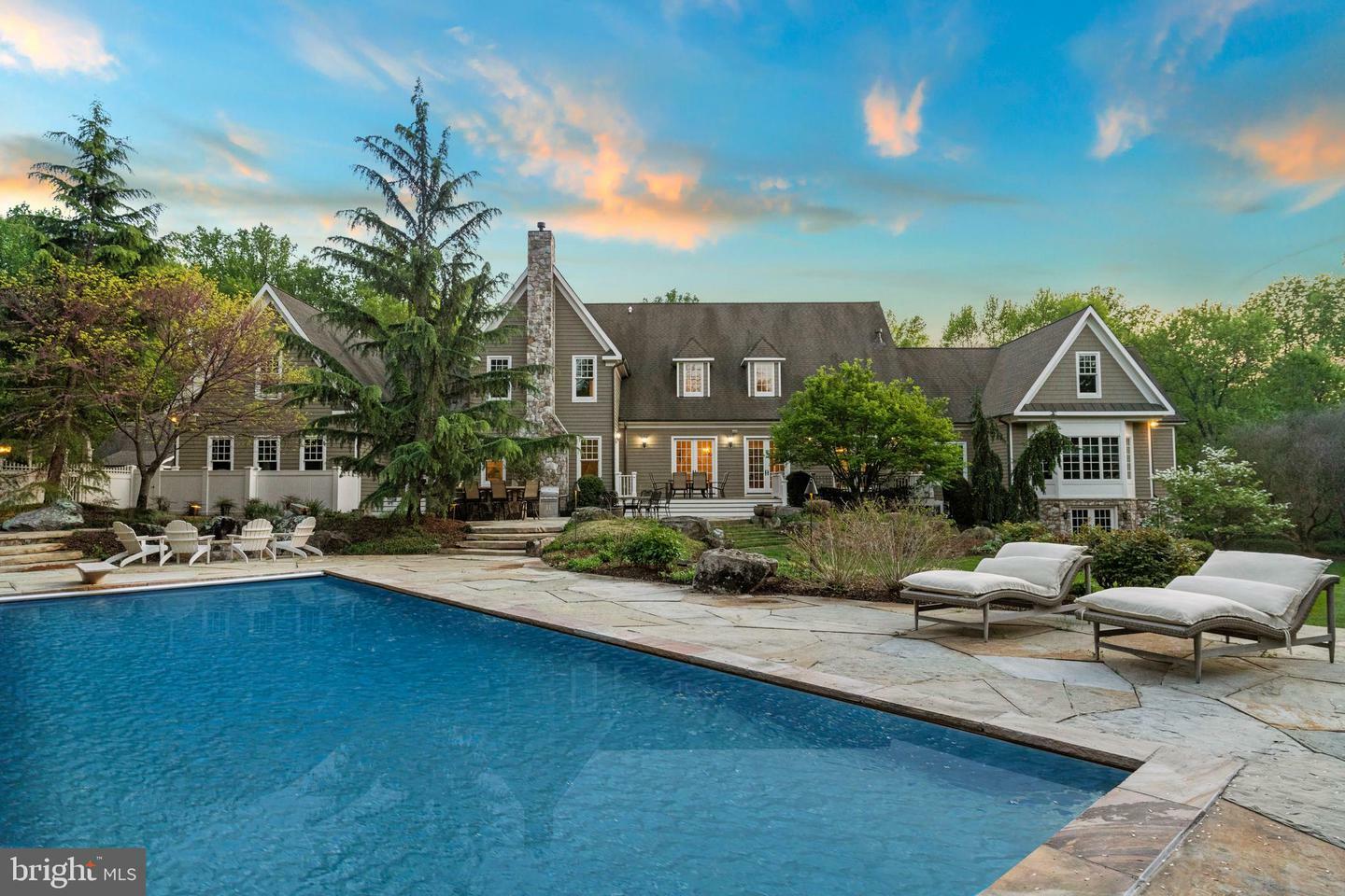 Property Photo: 11820 Plantation Drive VA 22066
