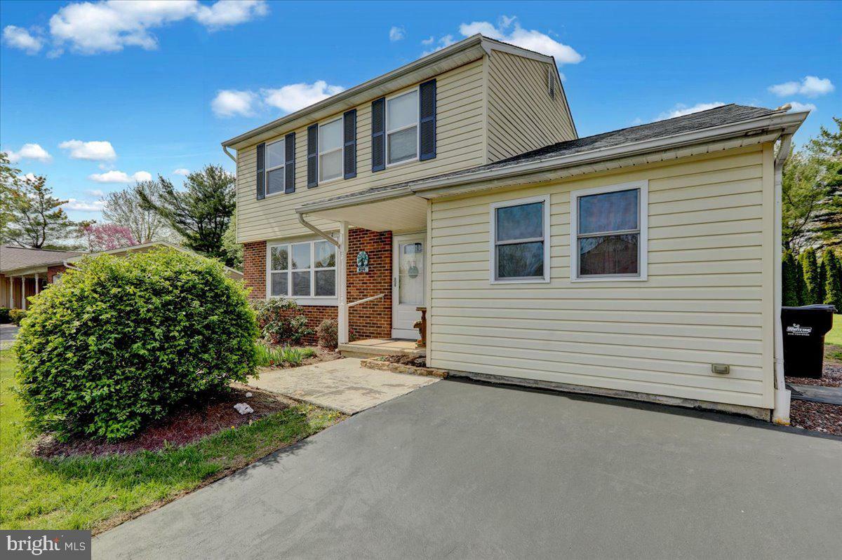 Property Photo: 490 Cheswyck Drive PA 19438