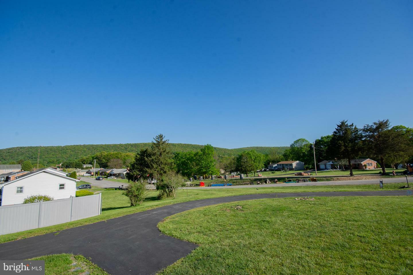 Property Photo: 205 Pointfield Drive WV 25425