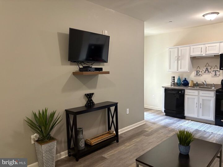 Property Photo:  1000 Diamond Street E  PA 19122 