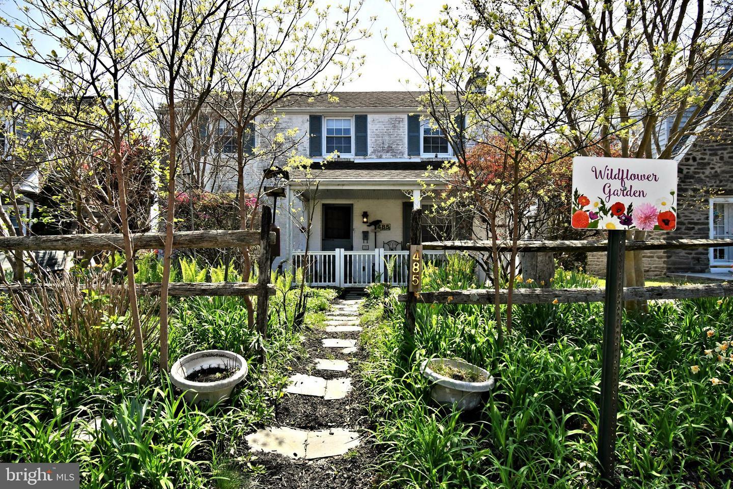 485 Aurania Street  Philadelphia PA 19128 photo