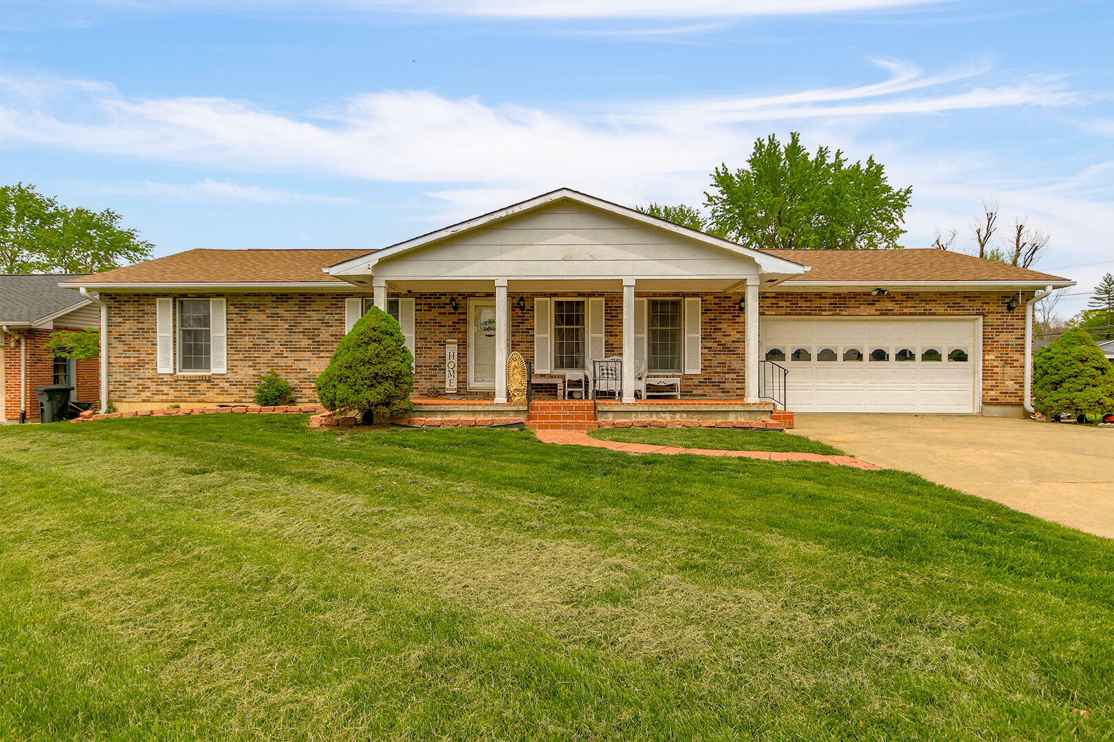 Property Photo: 1733 Beacon St MO 65265