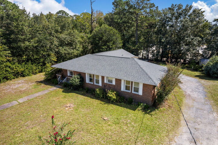 Property Photo: 809 N Magnolia Street SC 29483