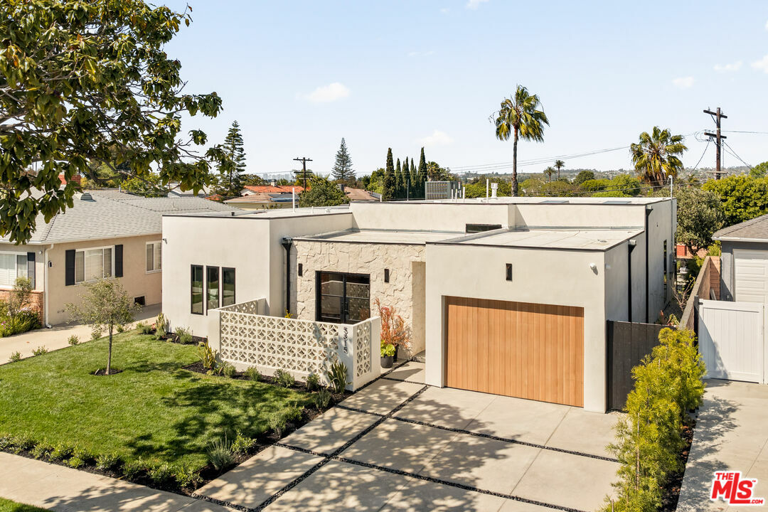 Property Photo: 5815 W 77th Pl CA 90045