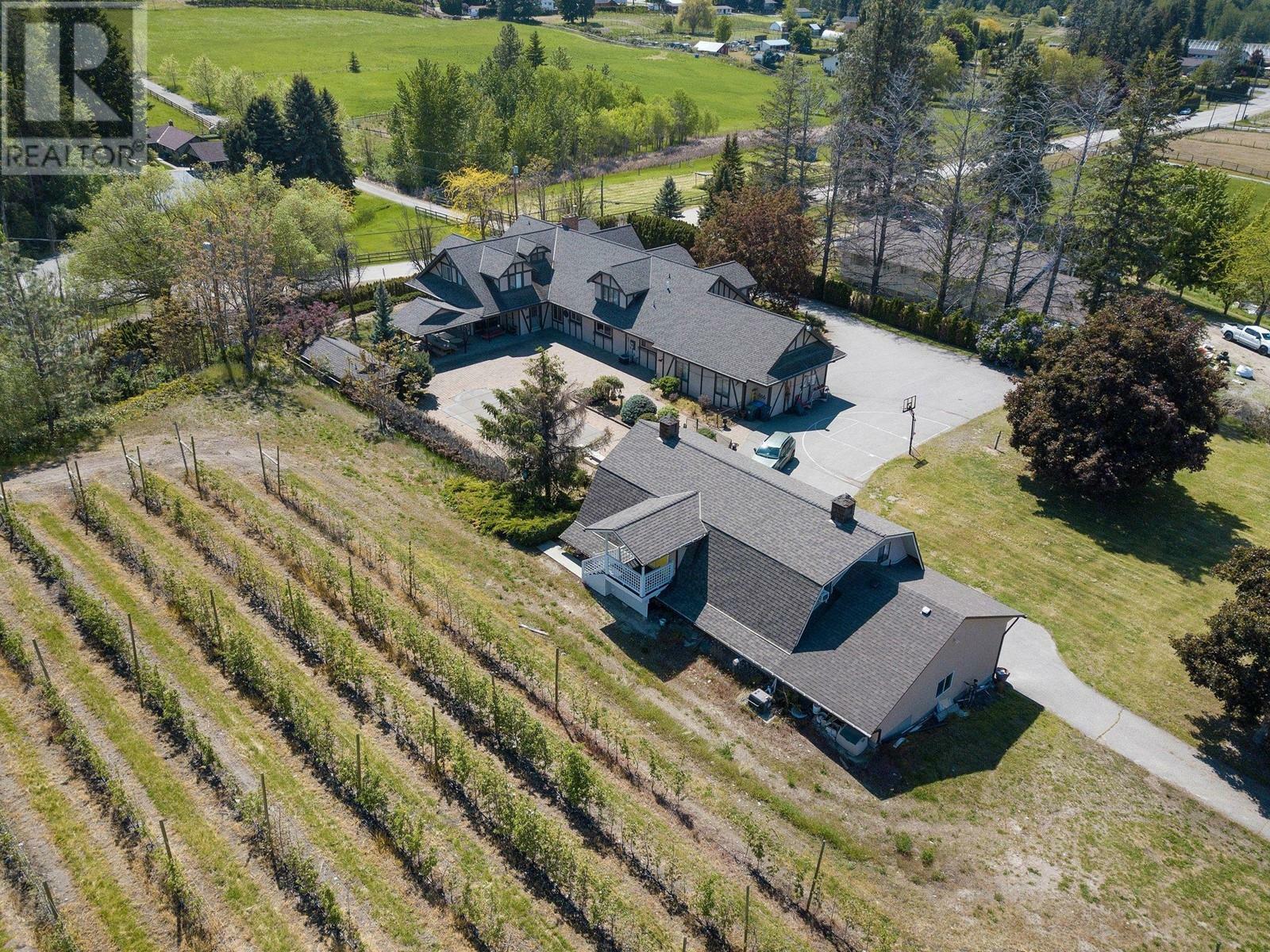 Photo de la propriété: 3310 Mathews Road BC V1W 4C4