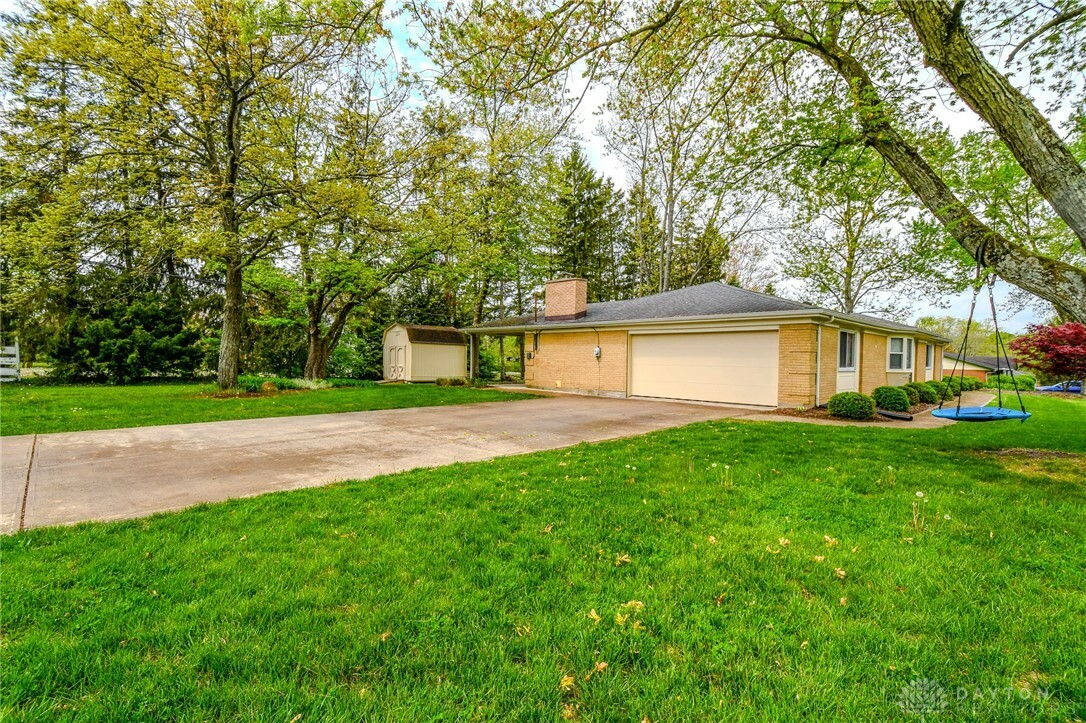 Property Photo: 9711 Ariadne Trail OH 45458