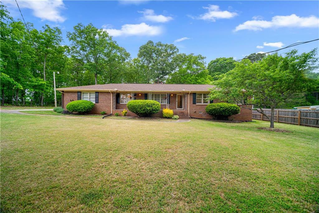 Property Photo: 110 Otelia Lane GA 30014